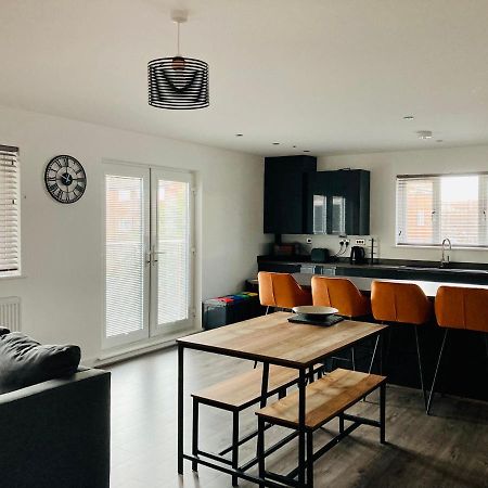 Spacious Newly Built Apartment Rhos On Sea, Colwyn Bay Rhôs-on-Sea Exterior foto