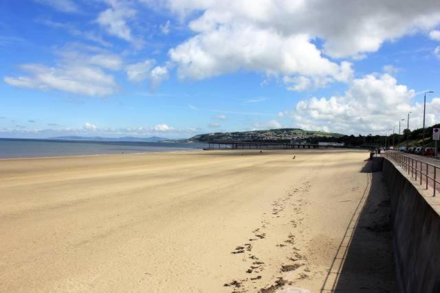 Spacious Newly Built Apartment Rhos On Sea, Colwyn Bay Rhôs-on-Sea Exterior foto
